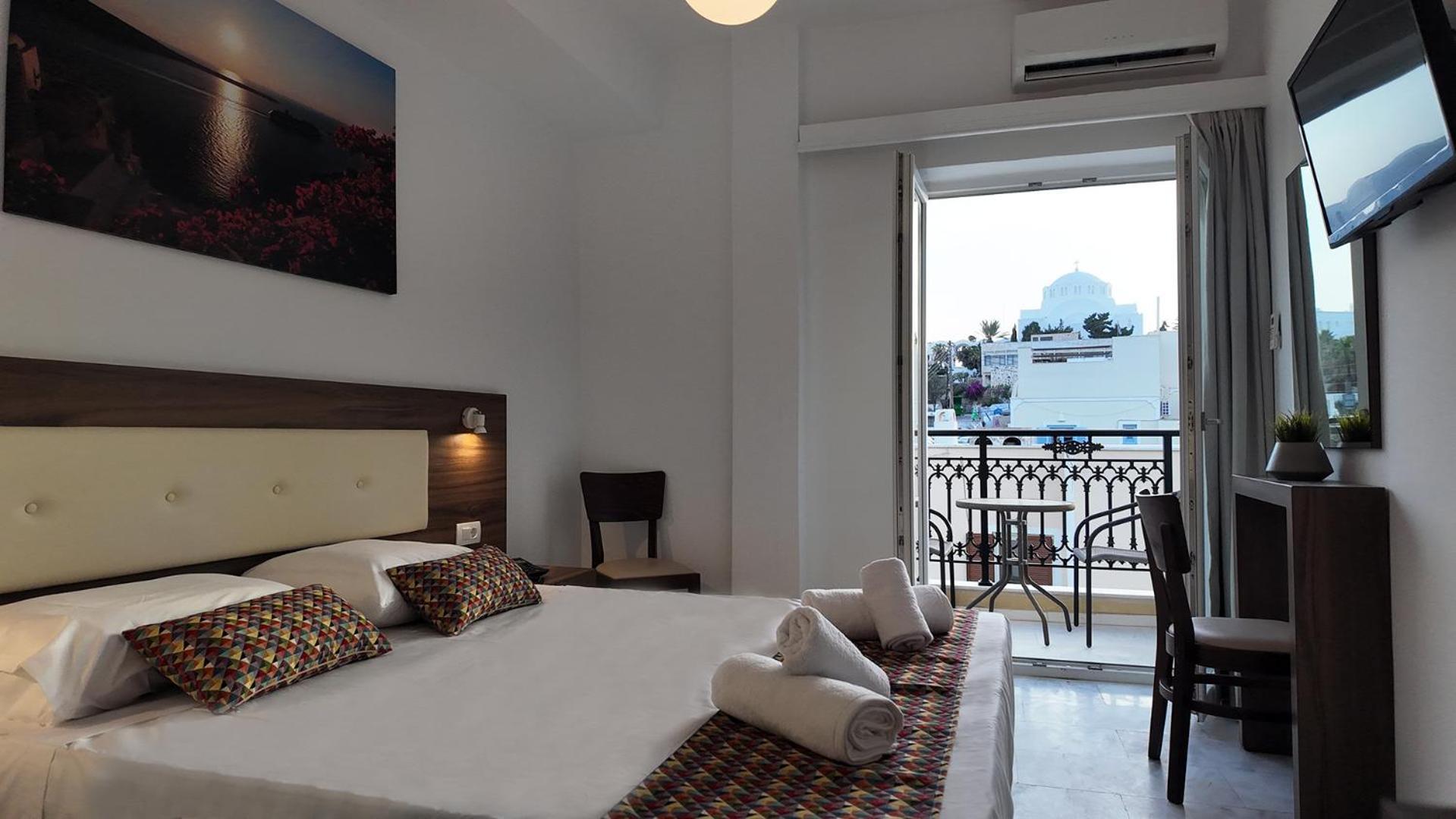Santorini Hotel 3*